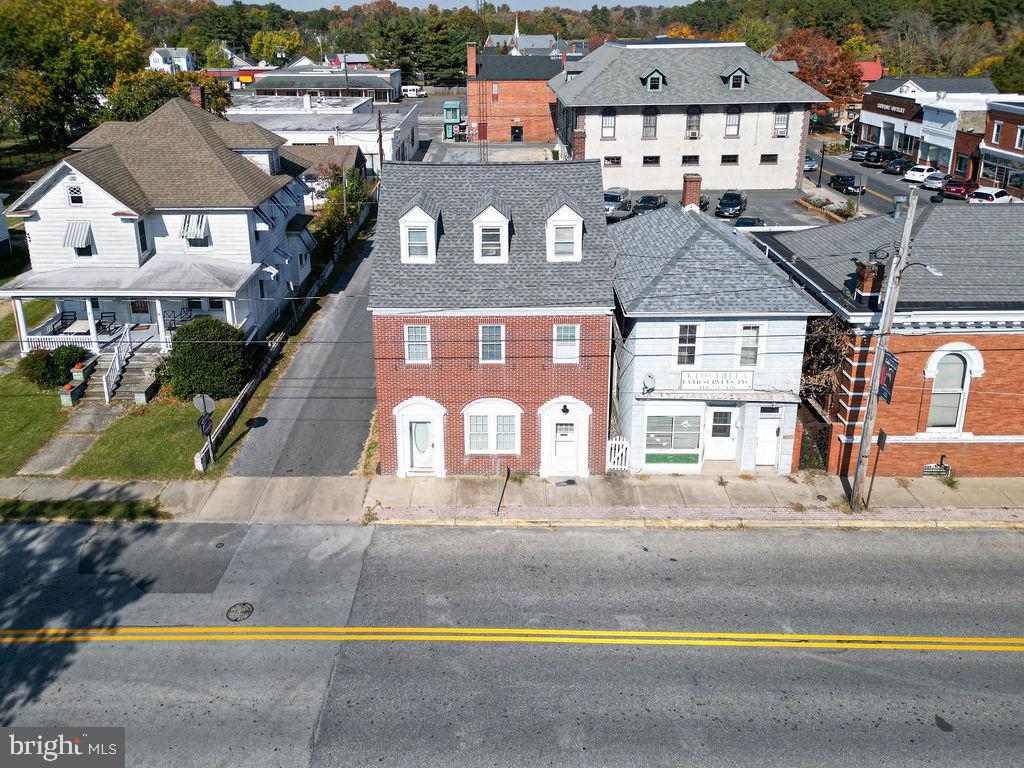 105 W CENTRAL AVE Property Photo 1