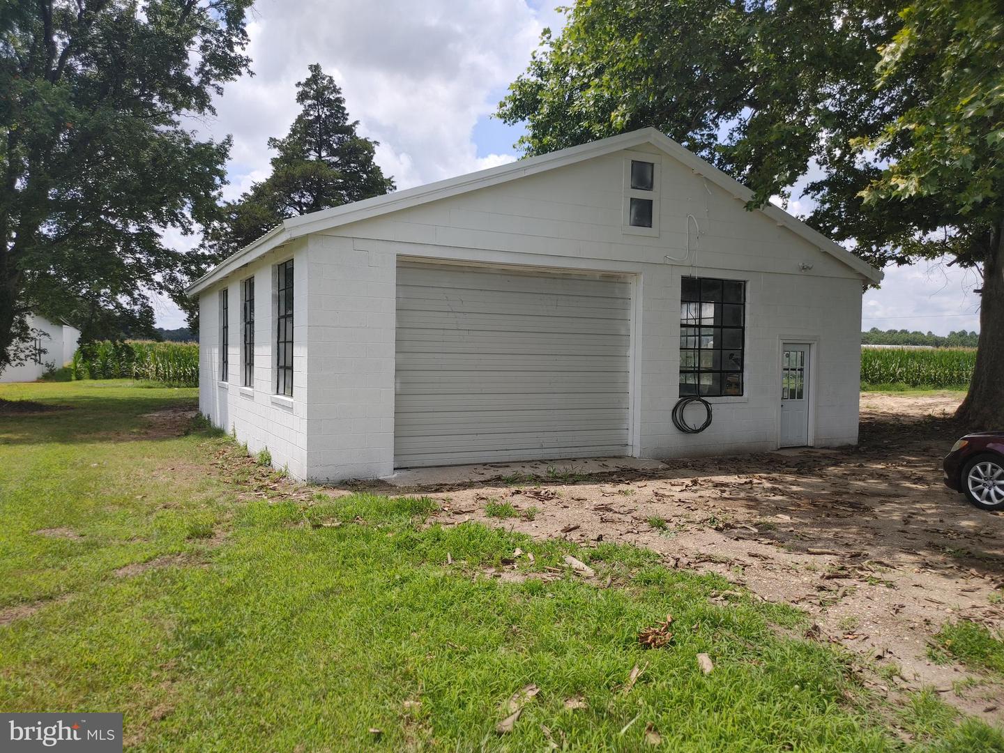 28035 Possum Hill Rd Property Photo 9