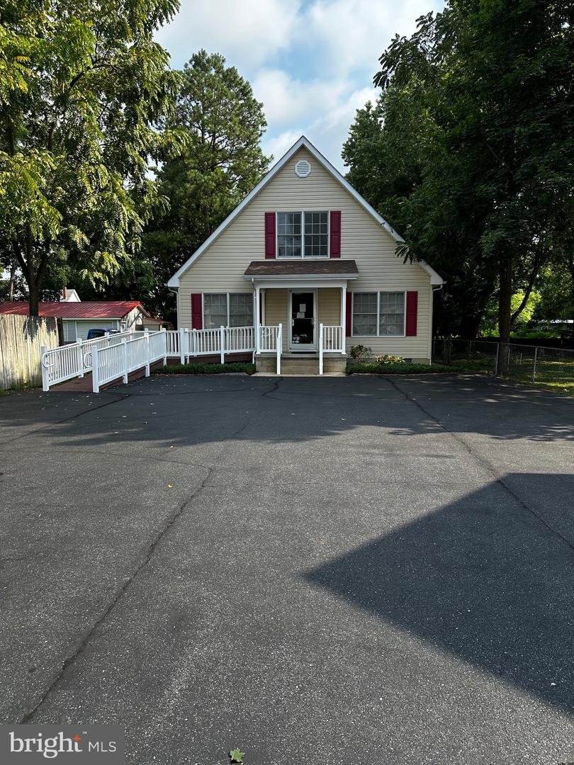 110 W Sunset Ave Property Photo