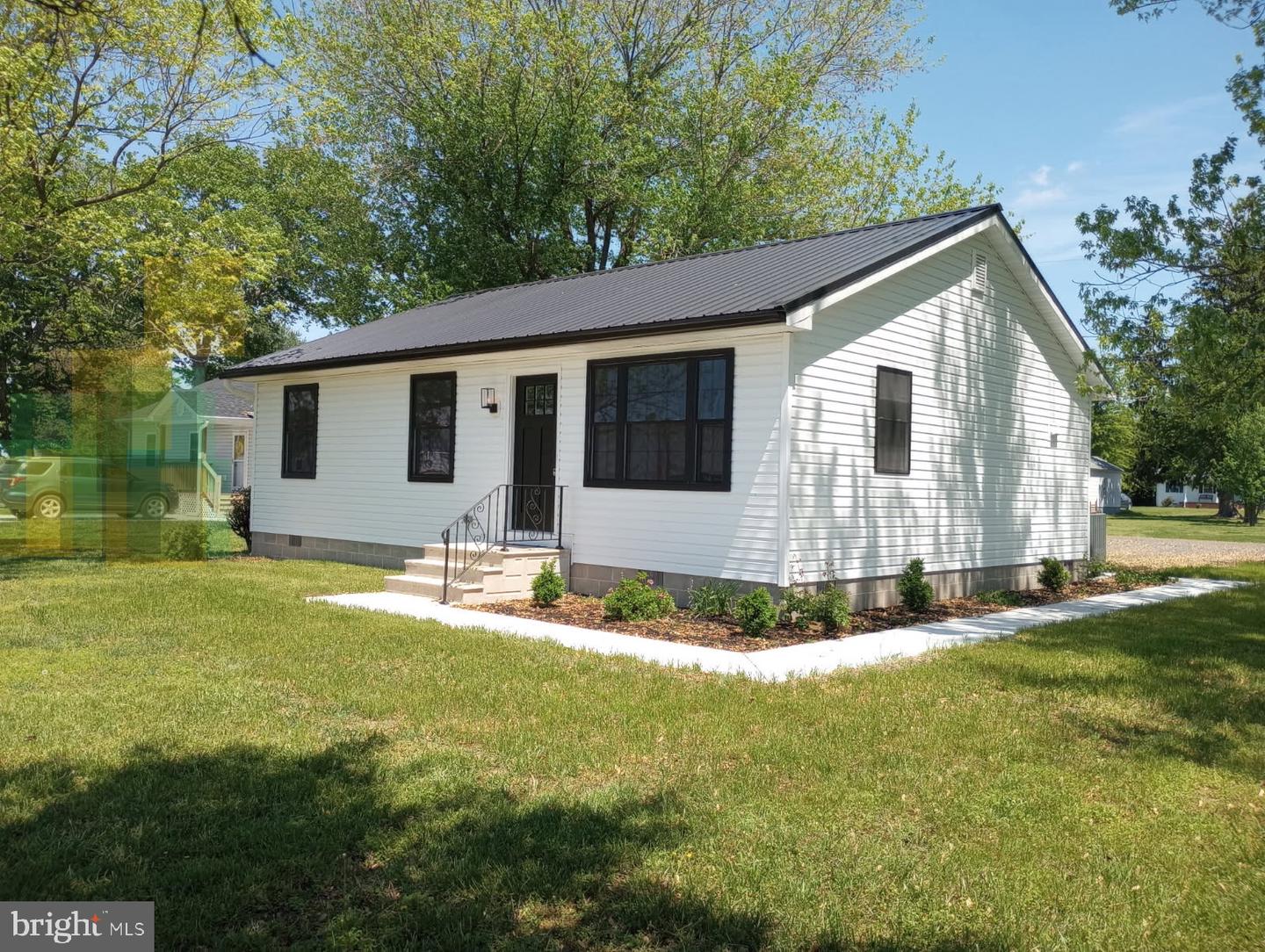 104 Sunset Property Photo