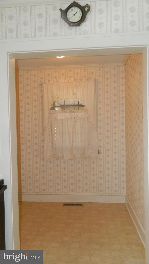312 Central Ave Property Photo 18