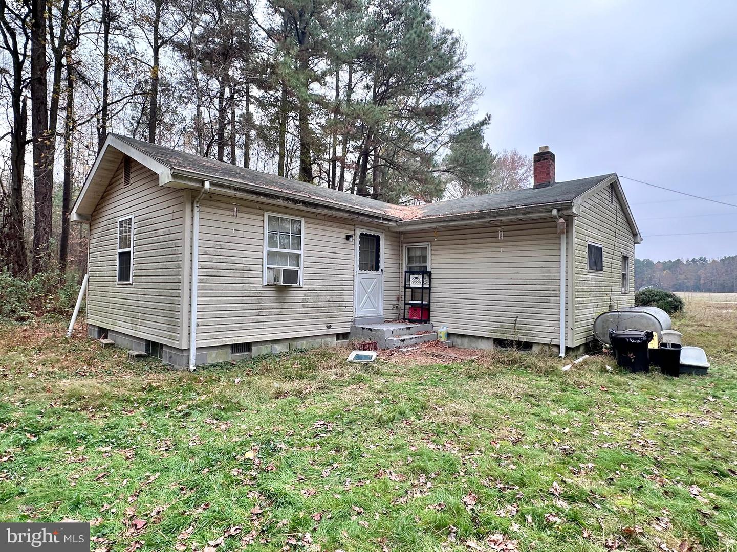 21781 Wood Wharf Rd Property Photo 4