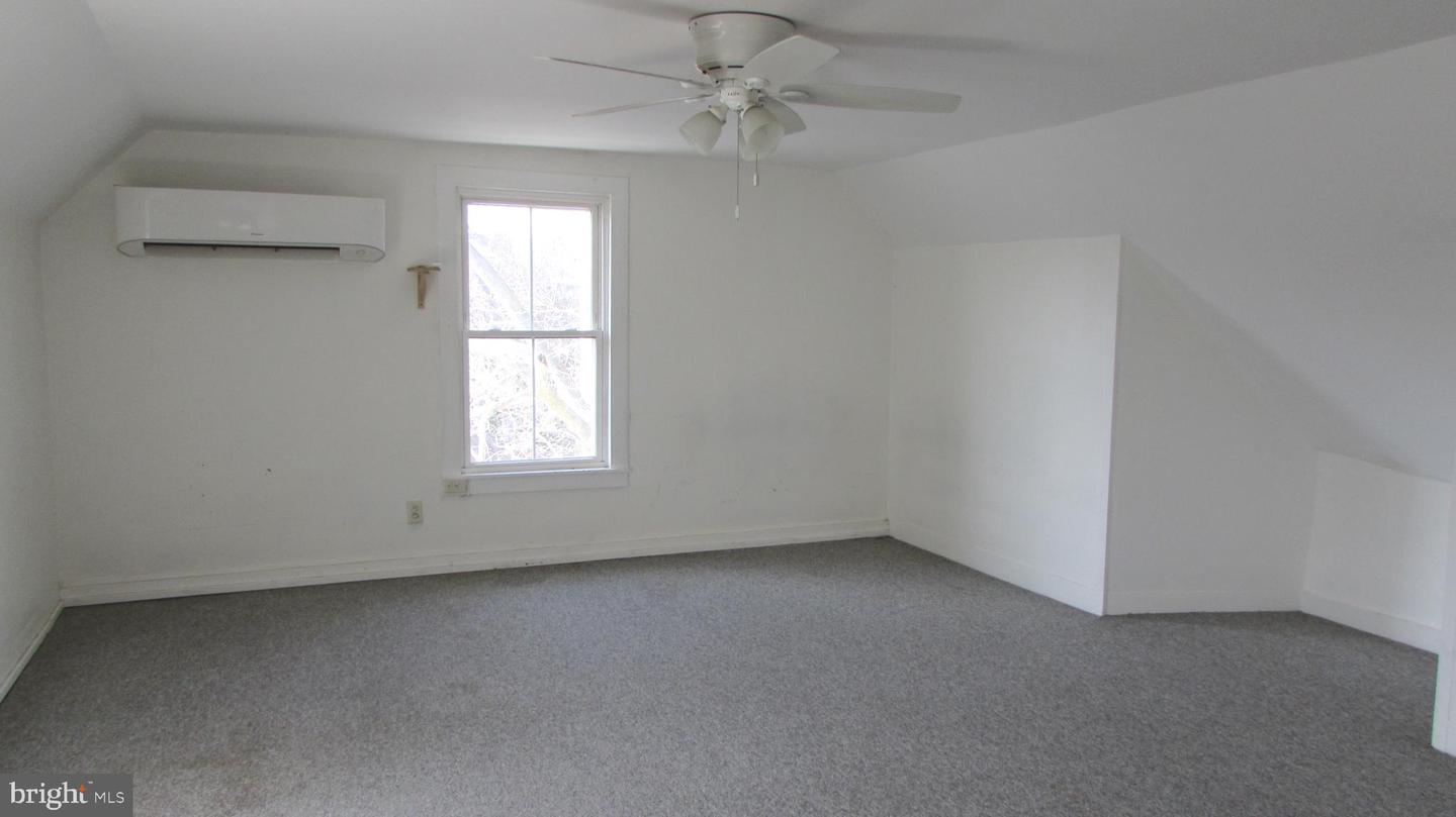 8 N 2nd St Property Photo 16