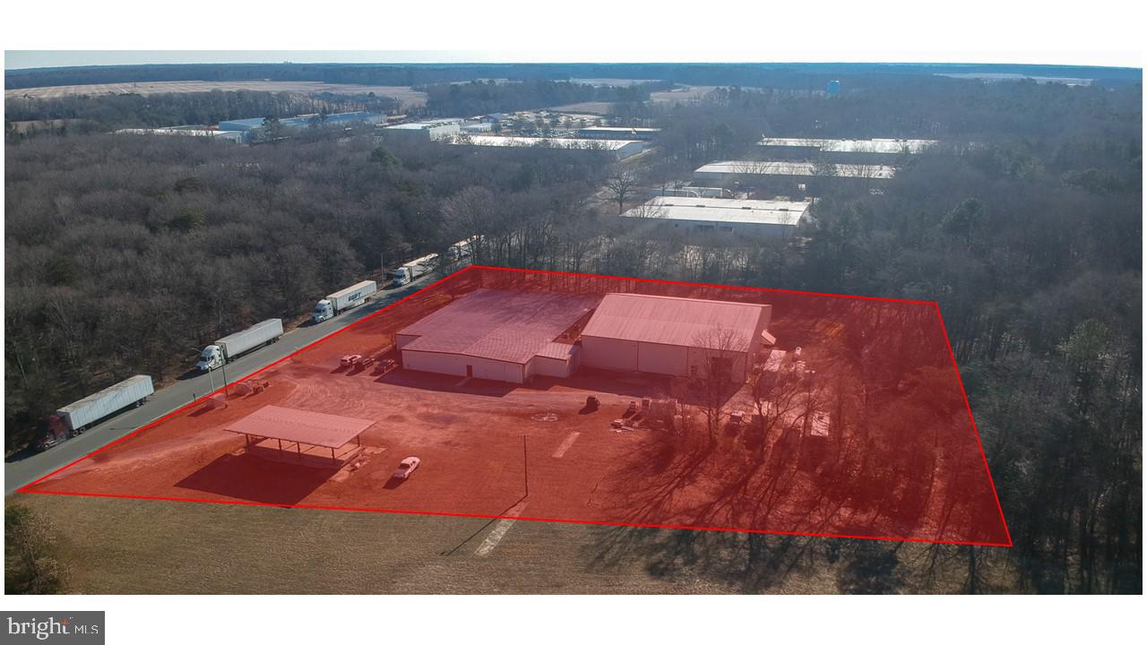 1300 Industrial Park Rd Property Photo 1