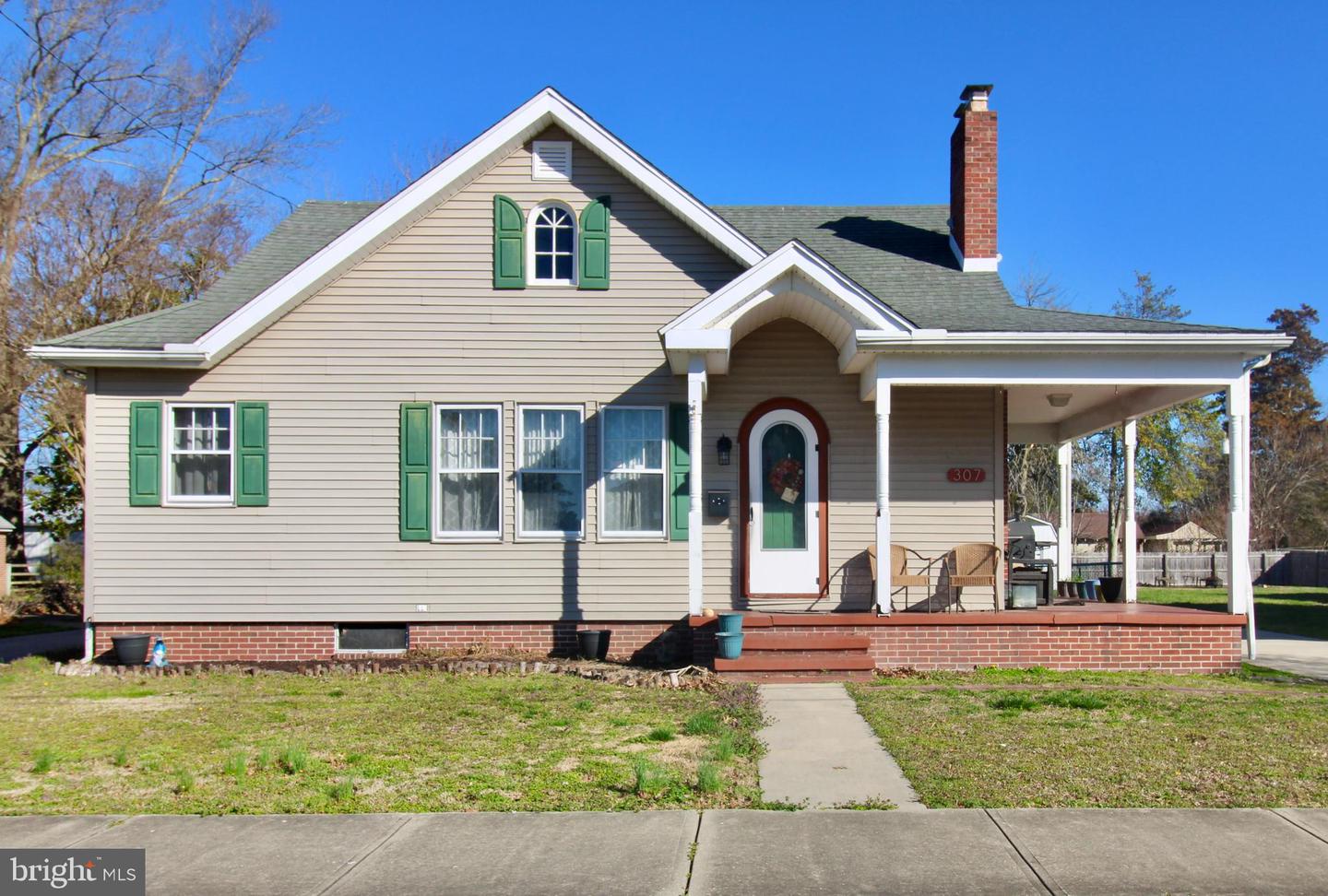 307 W Central Ave Property Photo
