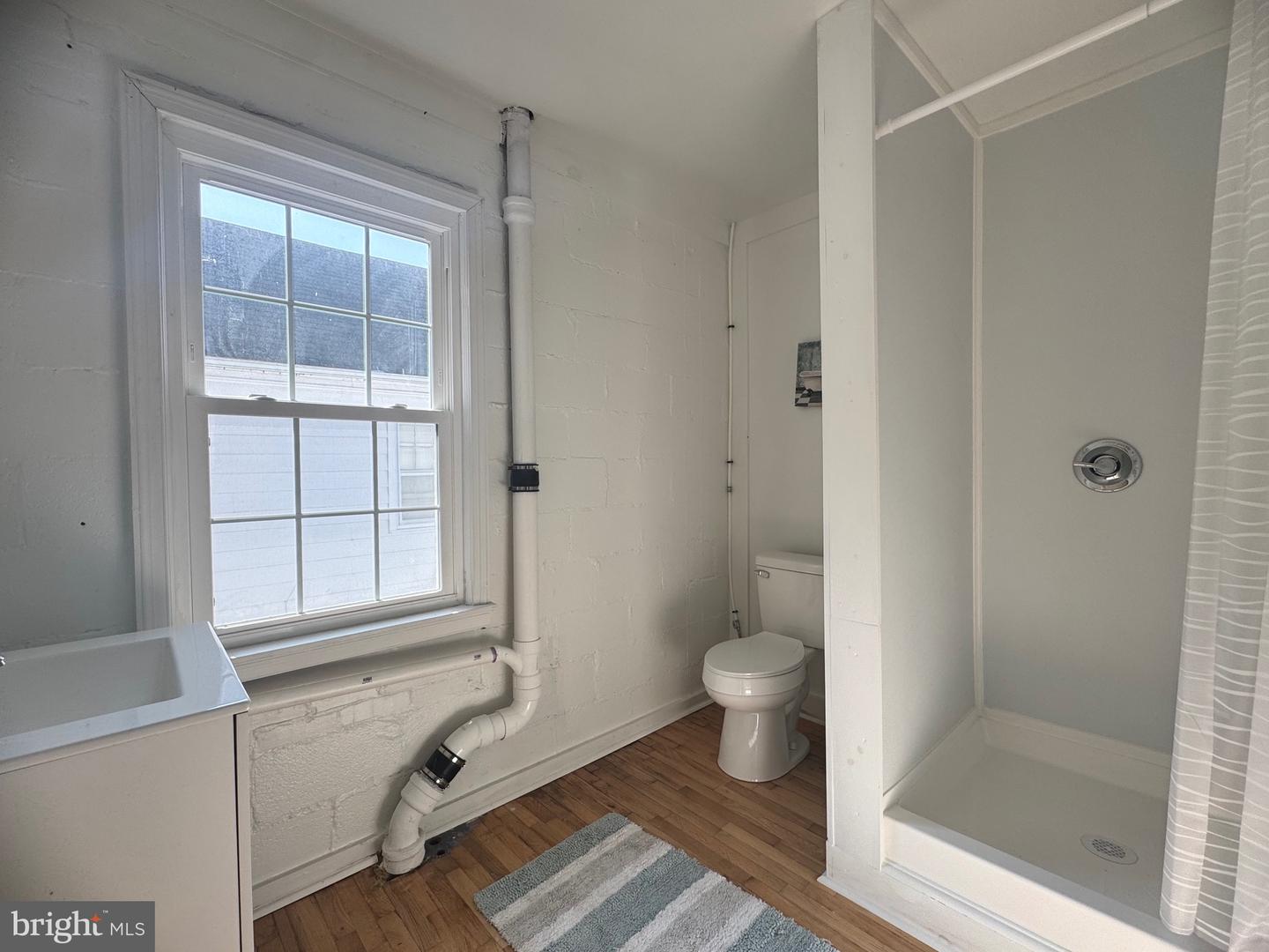 403 Market Property Photo 18