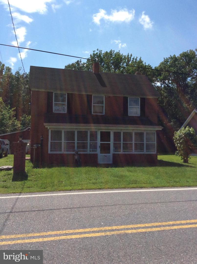 529 Oldtown Rd Property Photo 1