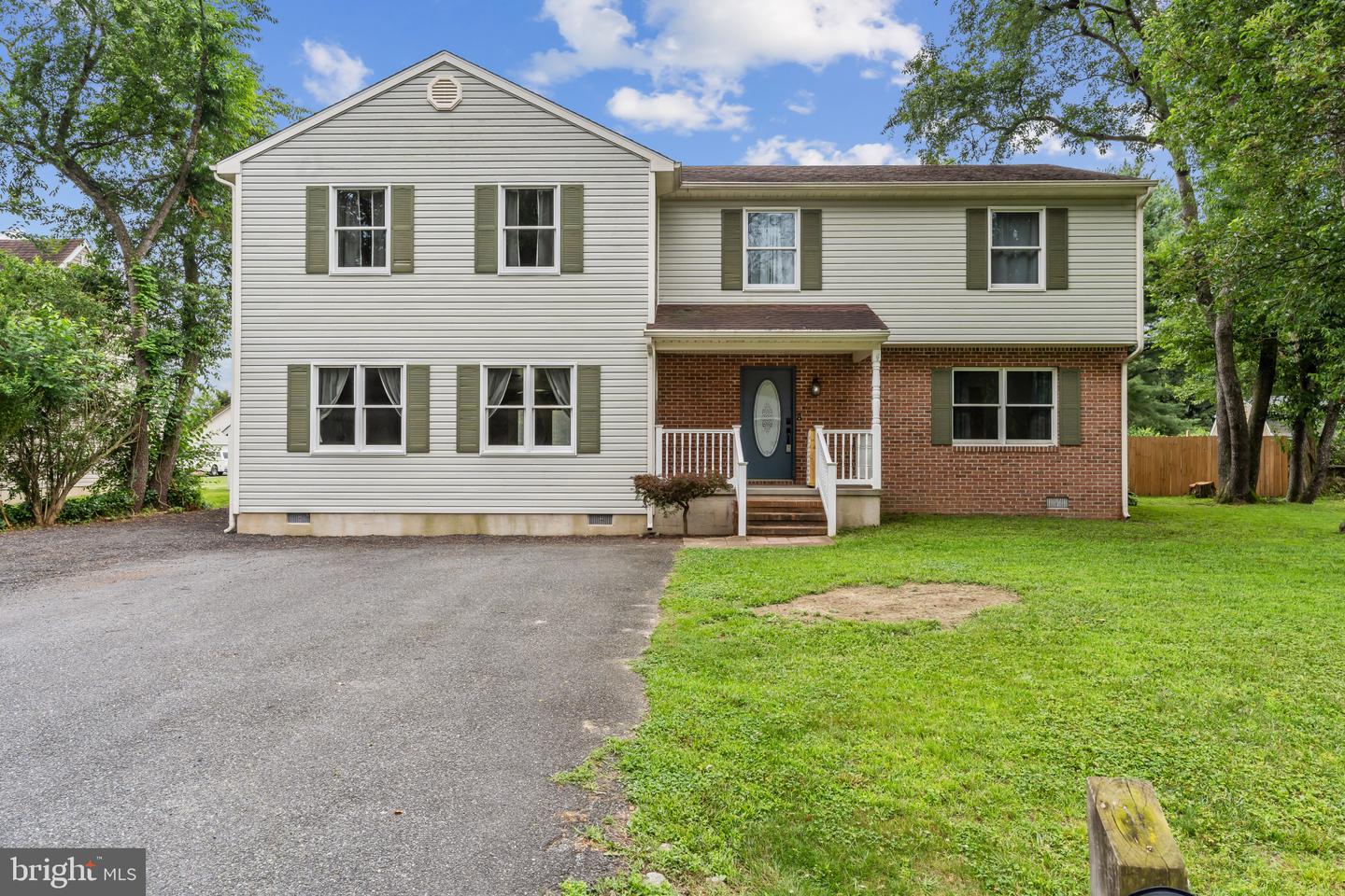 8912 Osterman Ct Property Photo 1