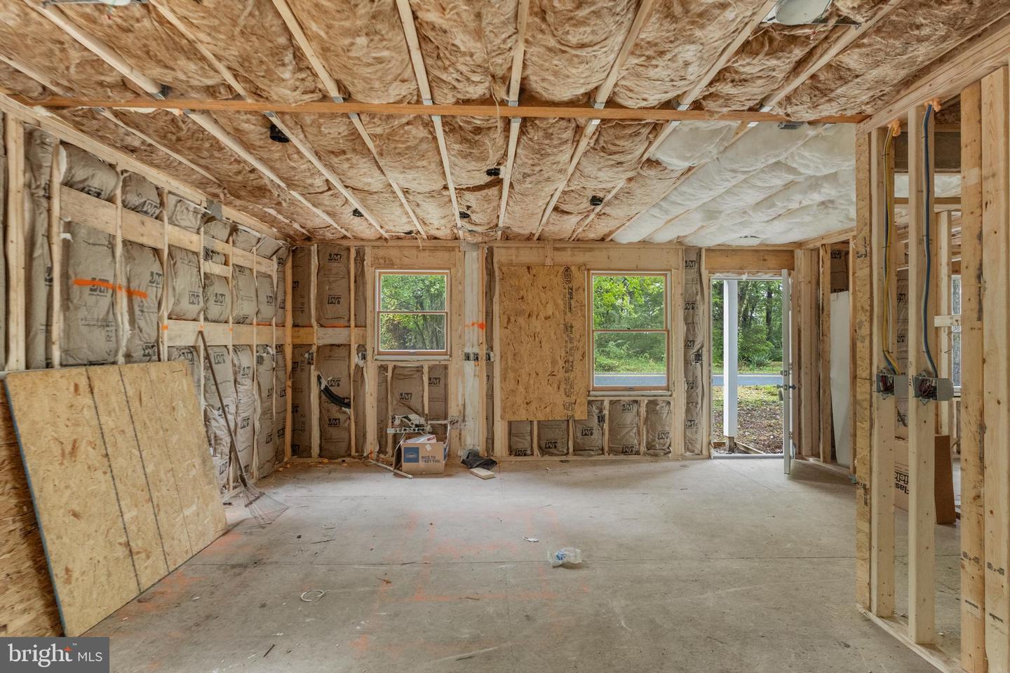 26471 Three Bridges Rd Property Photo 4