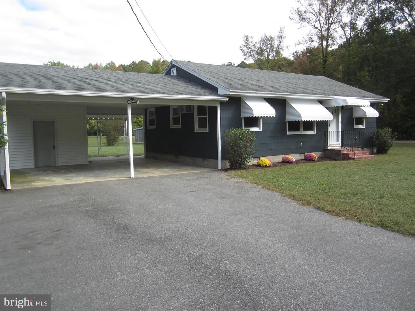 26606 Idlewild Rd Property Photo 2