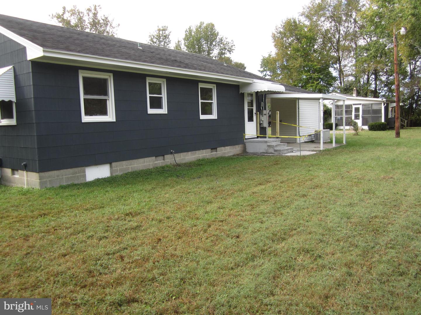 26606 Idlewild Rd Property Photo 6
