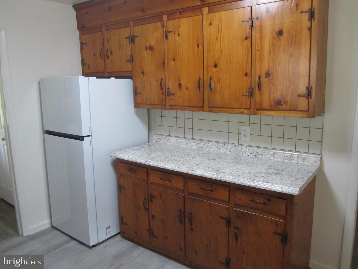 26606 Idlewild Rd Property Photo 9