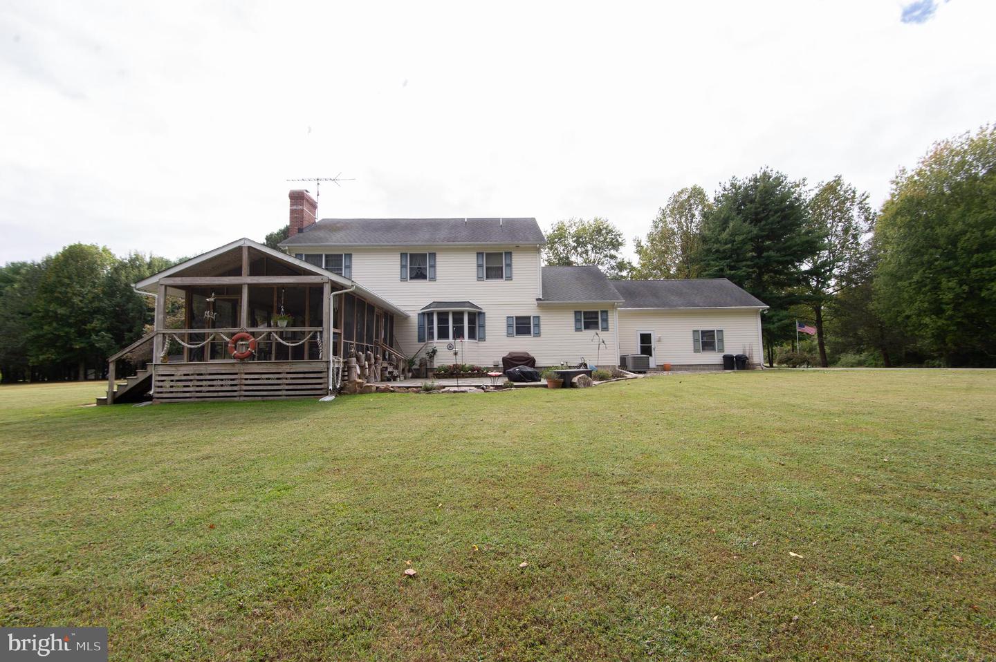 24276 Asbury Dr Property Photo 3