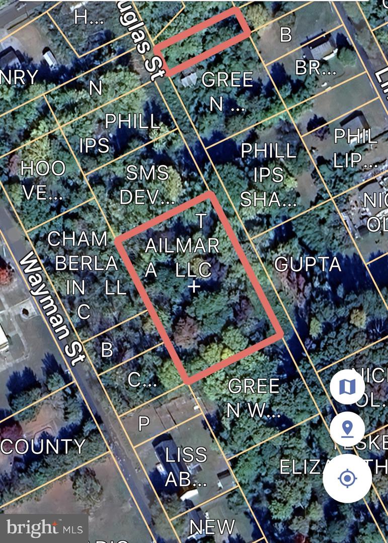 Douglas & Lincoln St Property Photo 1