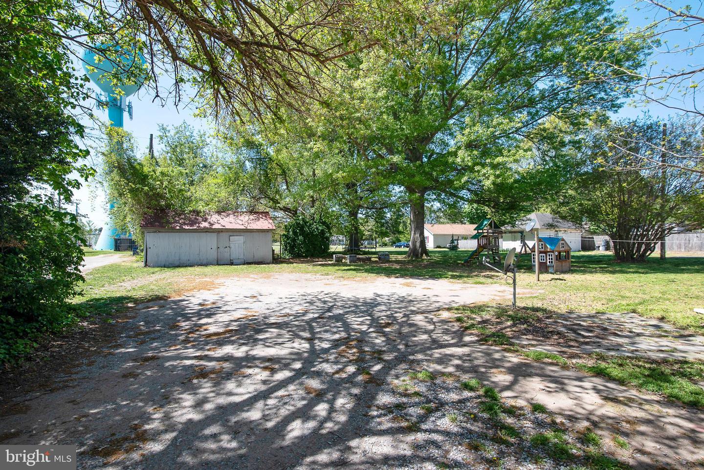 156 Main St Property Photo 17