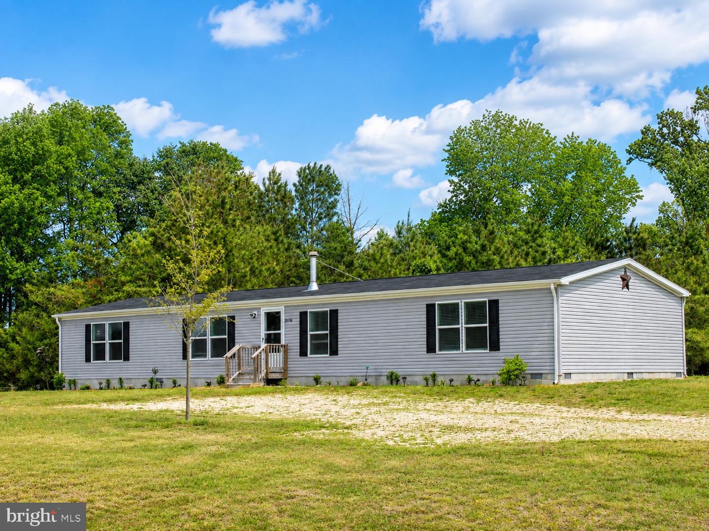 26784 Bilbrough Rd Property Photo 1