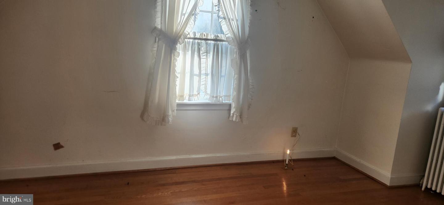 200 S. 2nd Property Photo 15