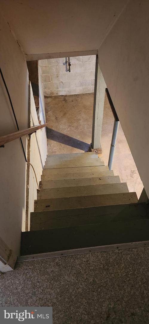 200 S. 2nd Property Photo 16