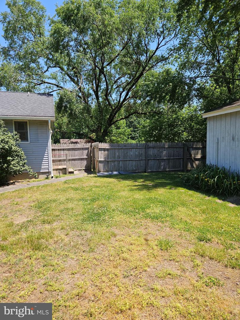 8140 Haven St Property Photo 23