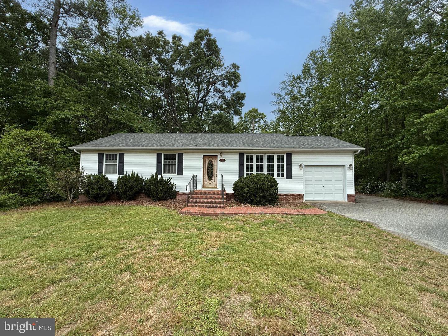 11502 Greensboro Rd Property Photo 1