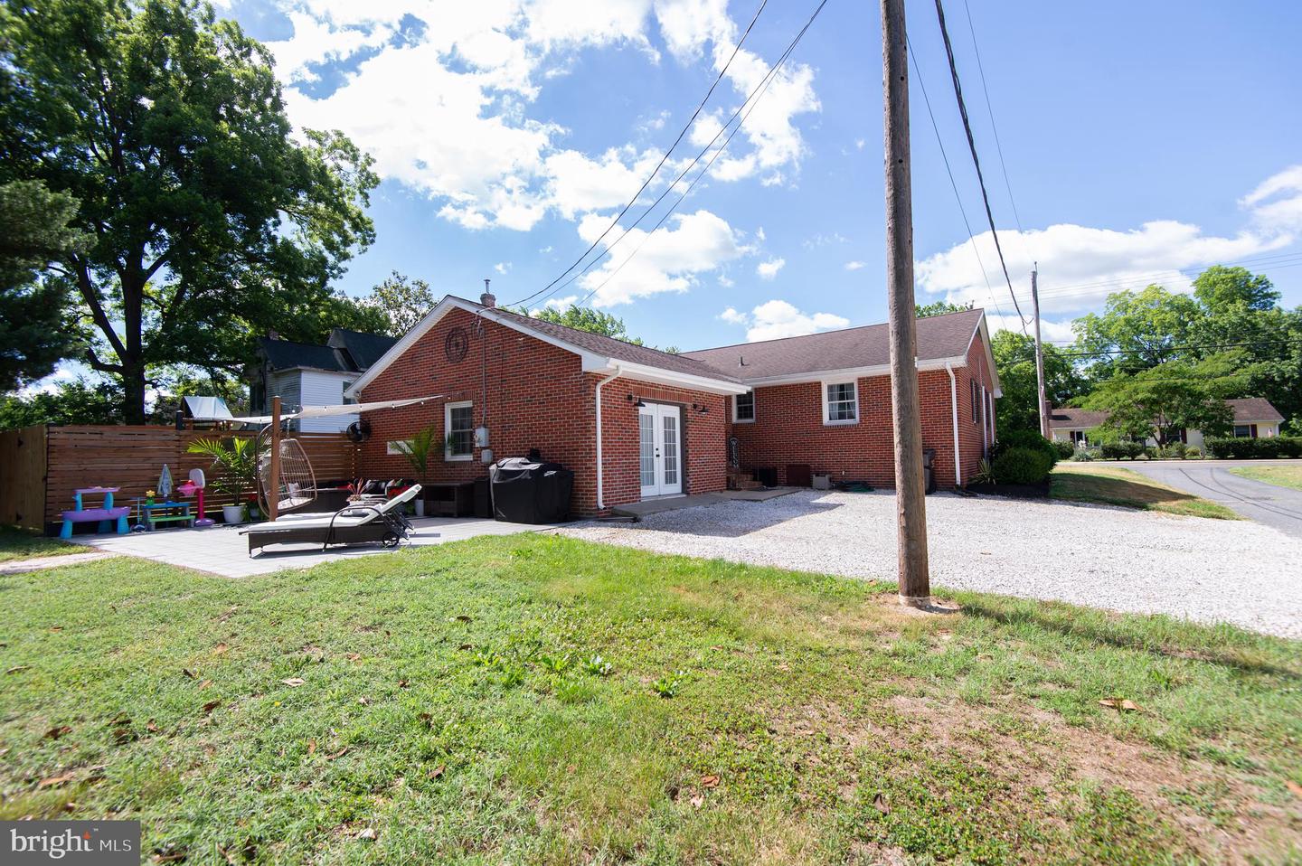 129 Bloomingdale Ave Property Photo 42