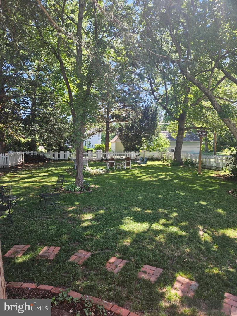 202 Central Ave Property Photo 20