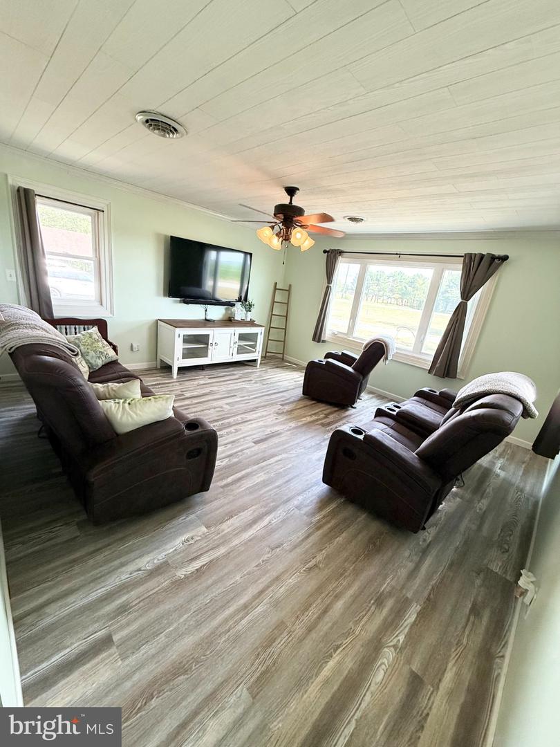 504 Sunset Blvd Property Photo 24