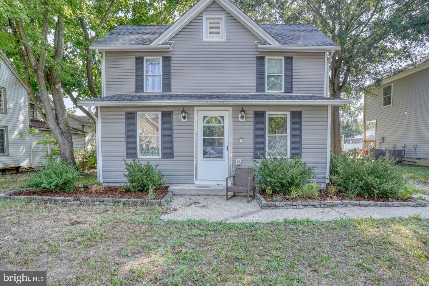 306 Caroline Ave Property Photo 4