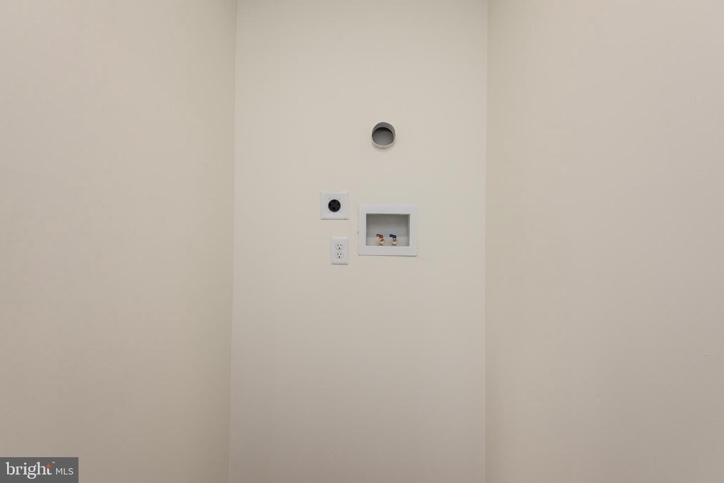 104 Chambers St Property Photo 15