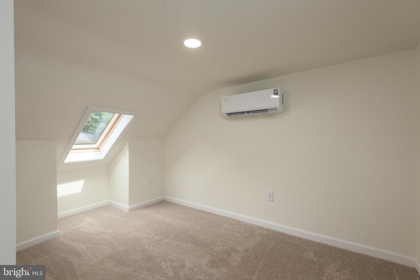 104 Chambers St Property Photo 22