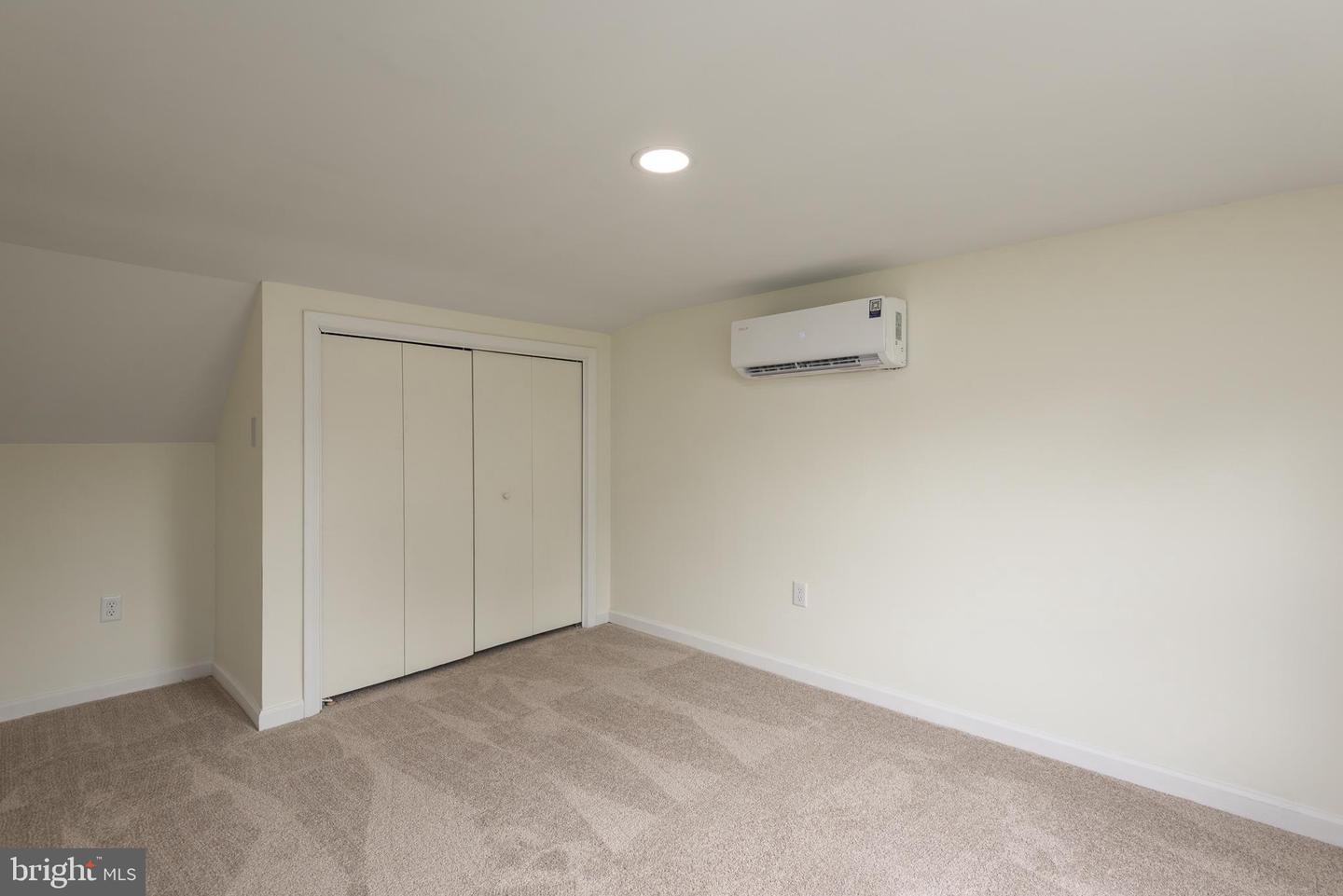 104 Chambers St Property Photo 23