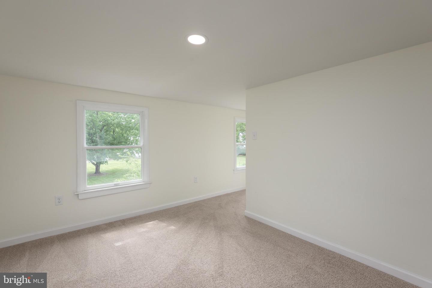 104 Chambers St Property Photo 24