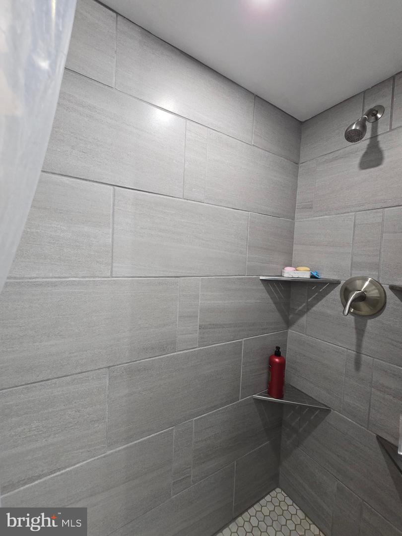 104 Charlotte Ave Property Photo 33