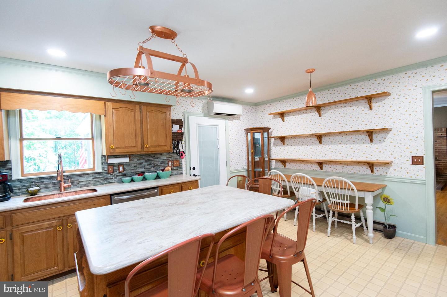 9472 Quail Run Rd Property Photo 4