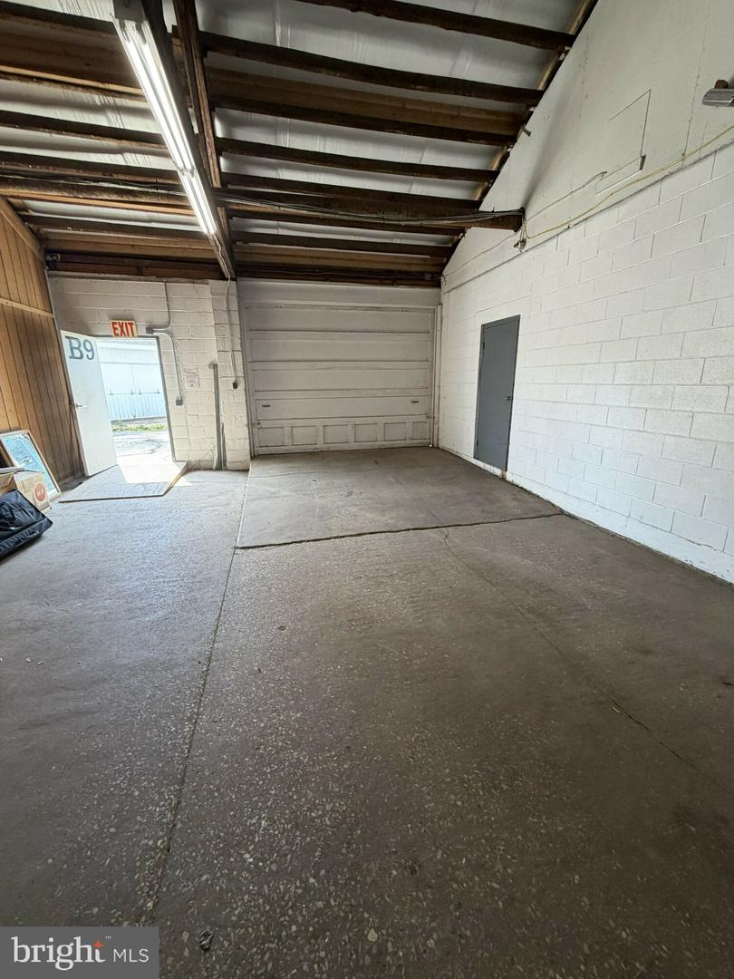 Railroad Ave Property Photo 25