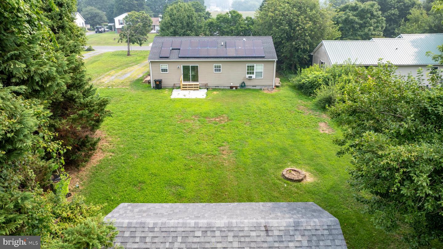 212 Apple Ln Property Photo 16