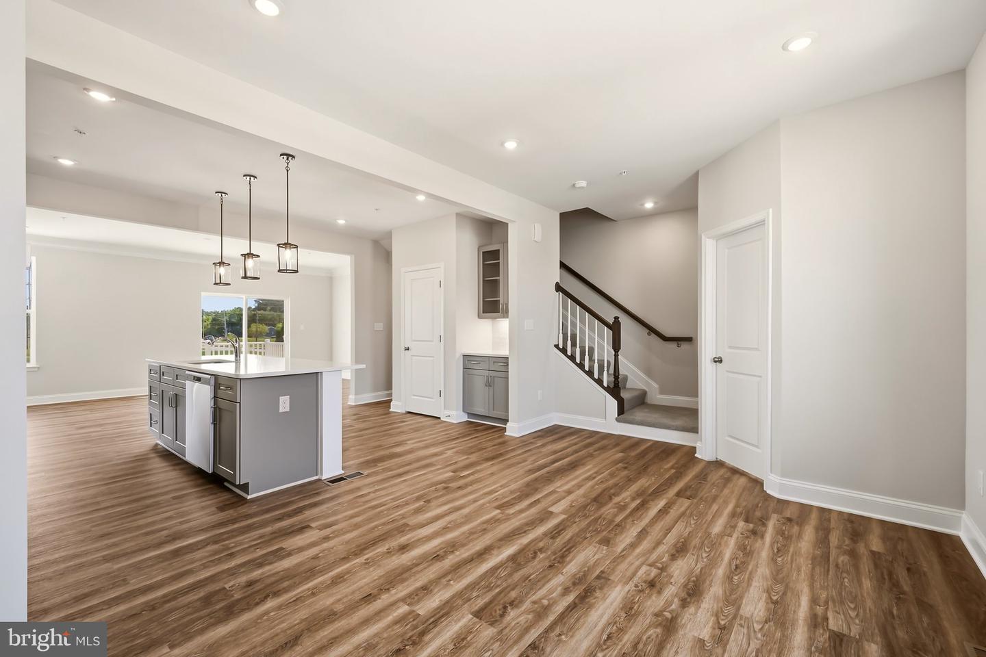 245 Briarwood Cir Property Photo 10