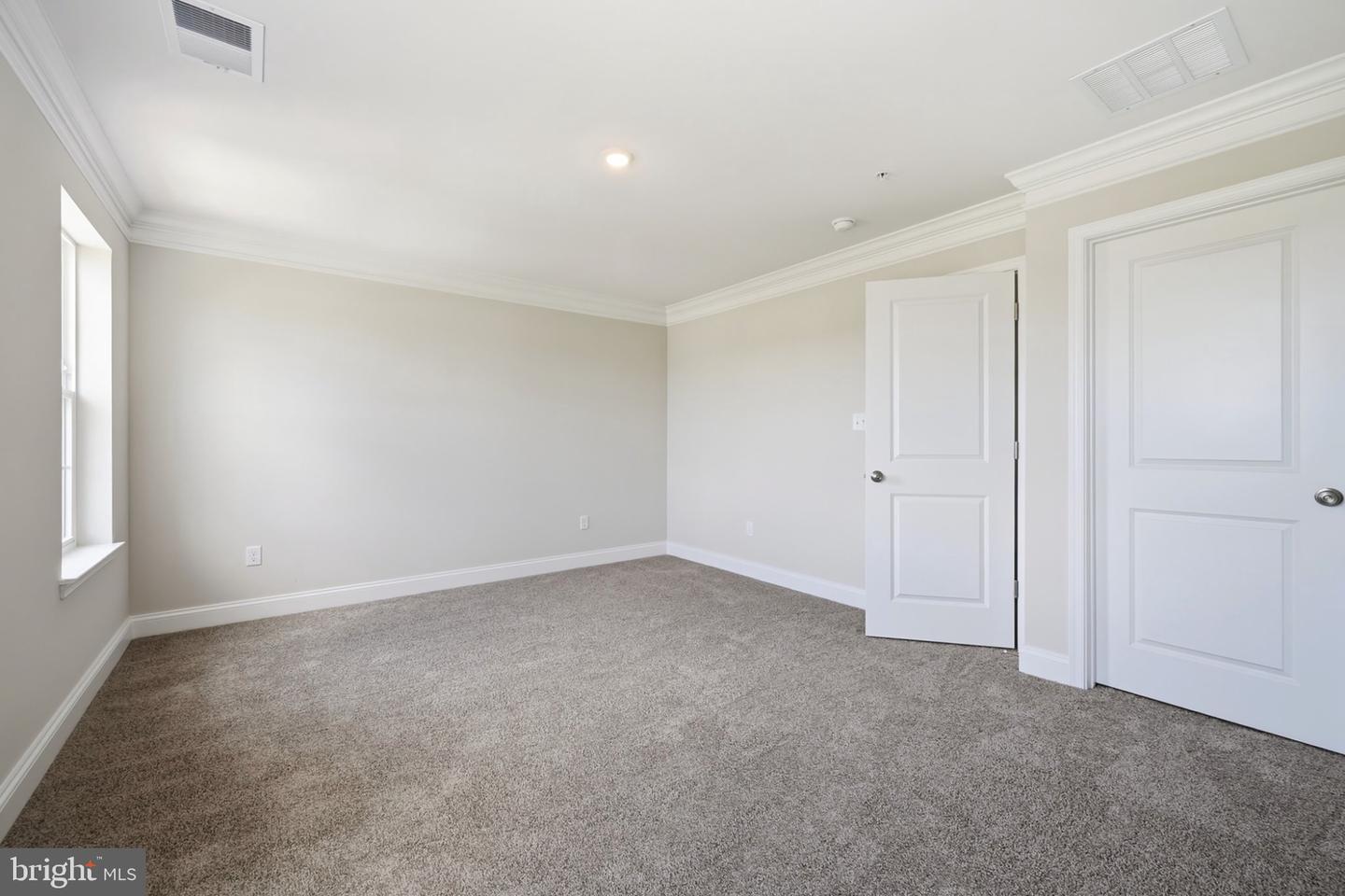 245 Briarwood Cir Property Photo 24