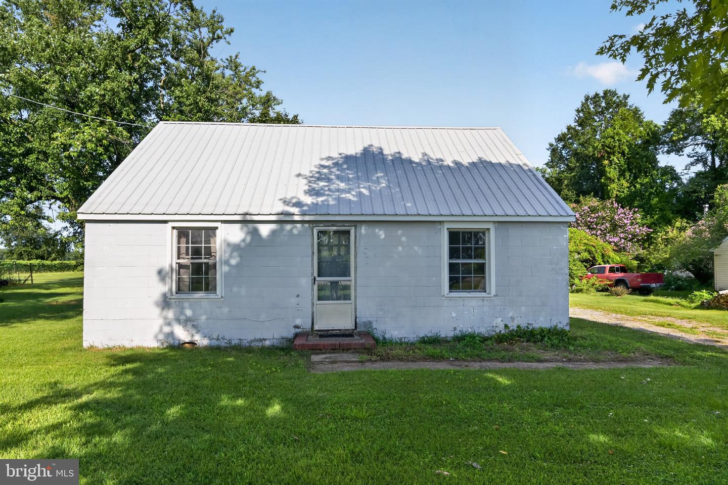6132 Harmony Rd Property Photo 11