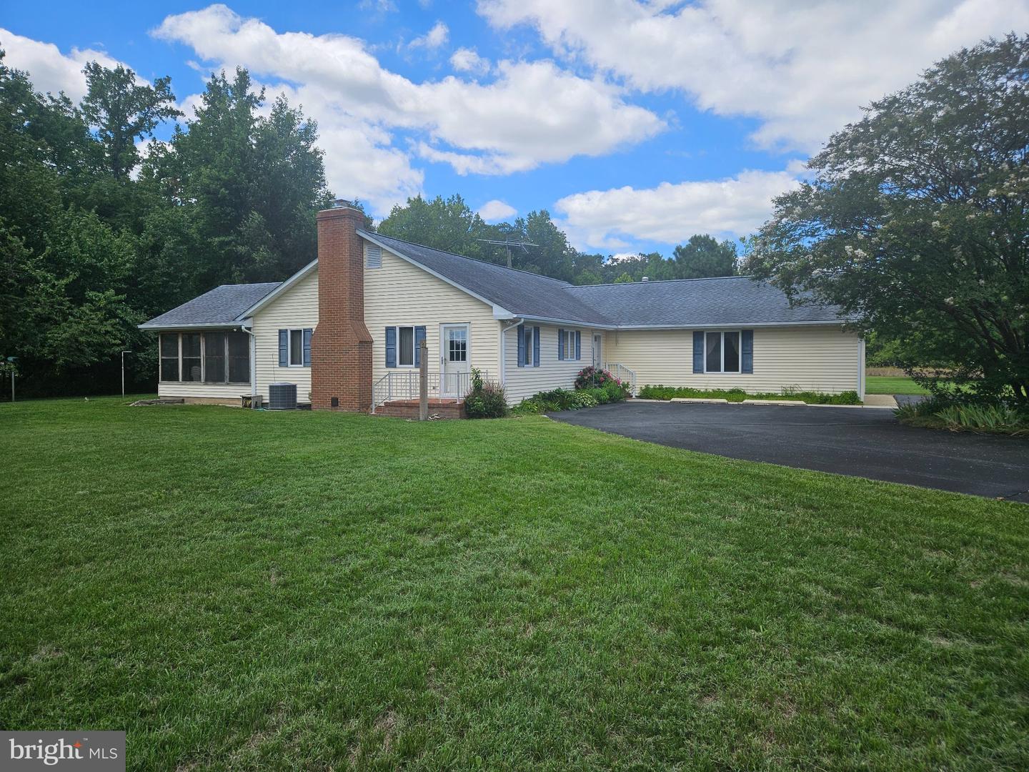 1120 Blades Farm Rd Property Photo 9