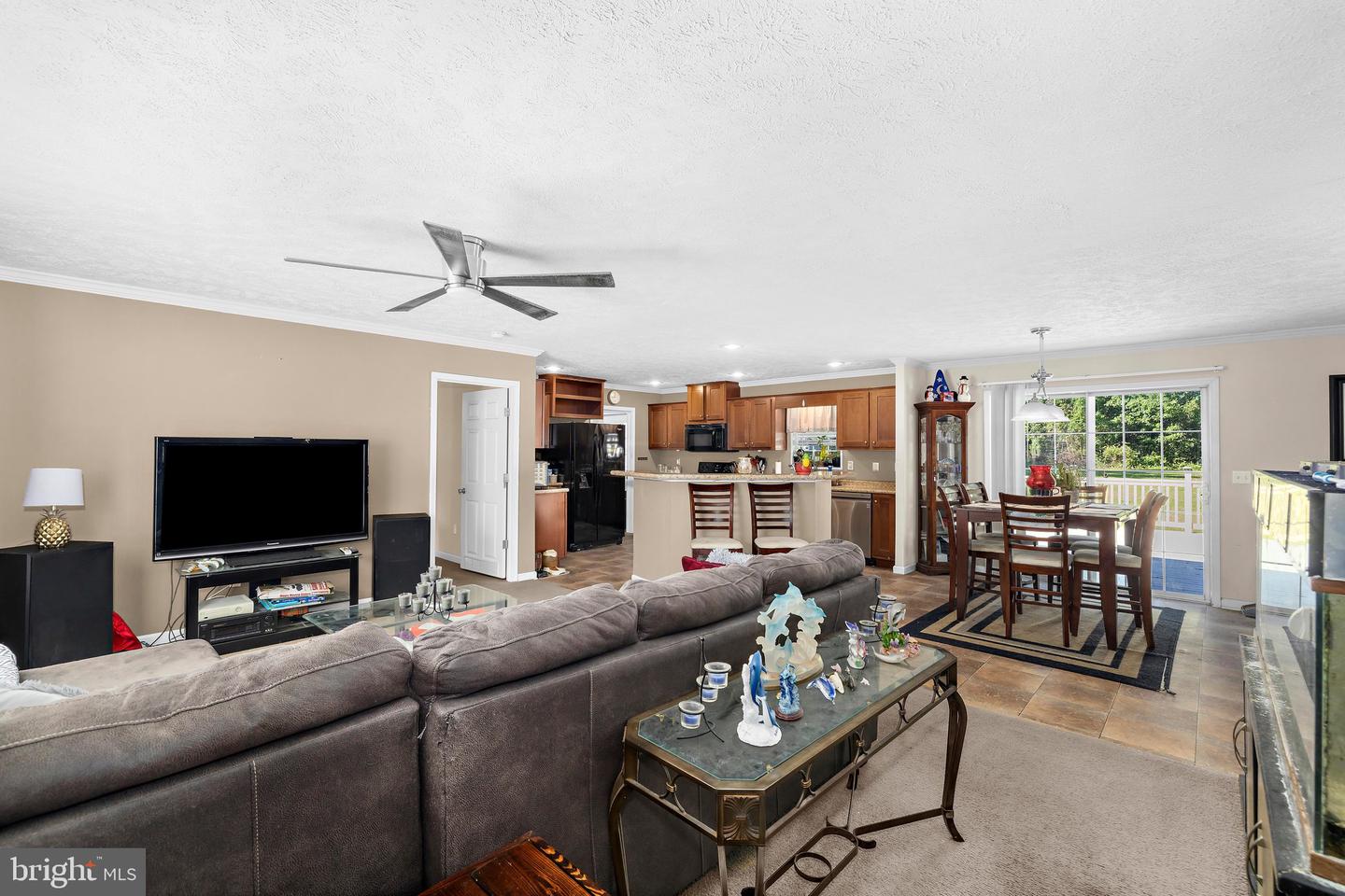 22845 Peaviner Rd Property Photo 3