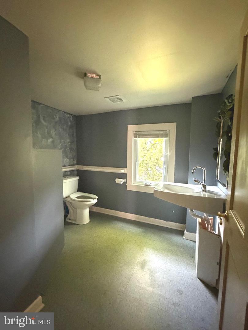 103 Gay St Property Photo 17