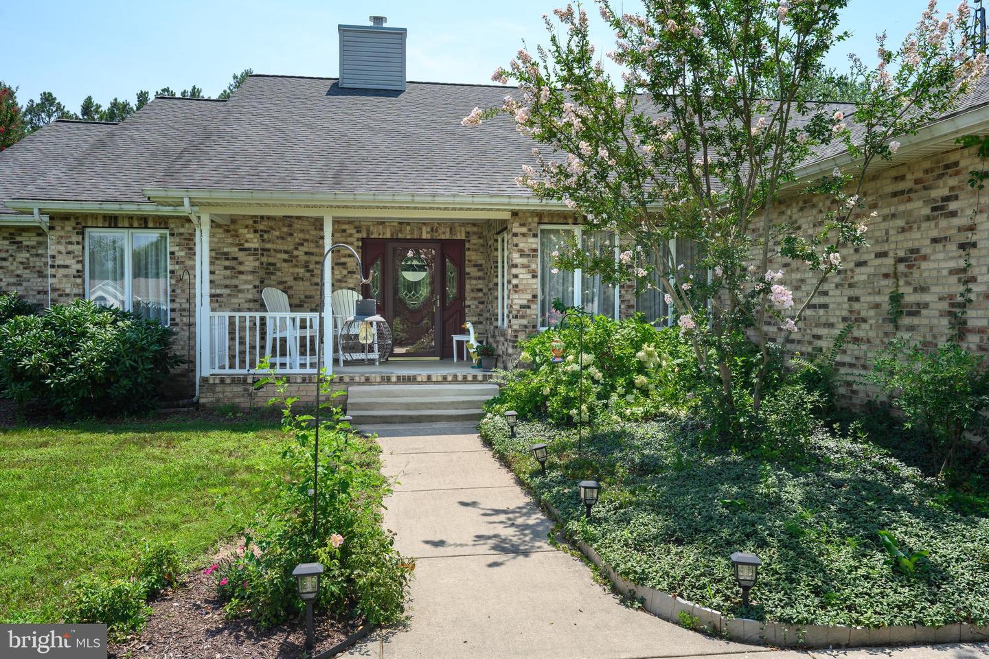 22733 Squire Ln Property Photo 4