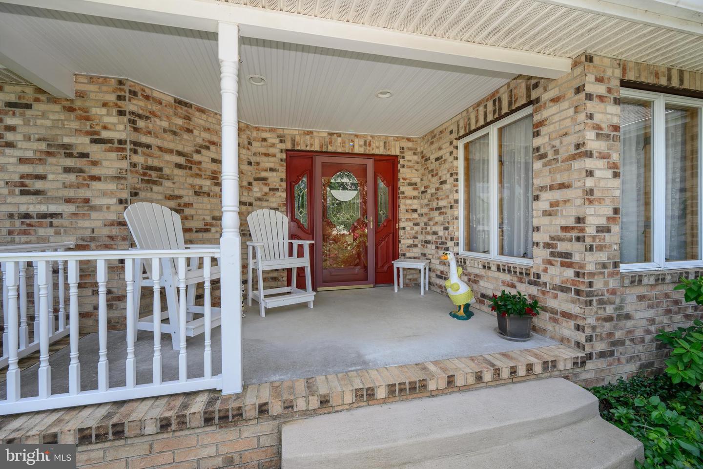 22733 Squire Ln Property Photo 5