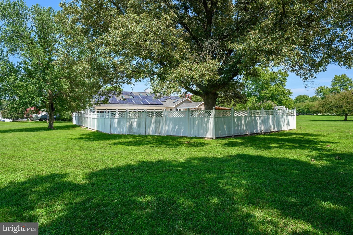 22733 Squire Ln Property Photo 35