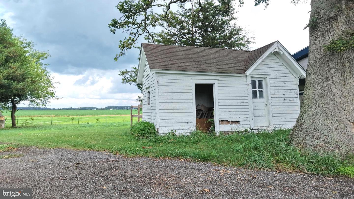 13166 Oakland Rd Property Photo 4