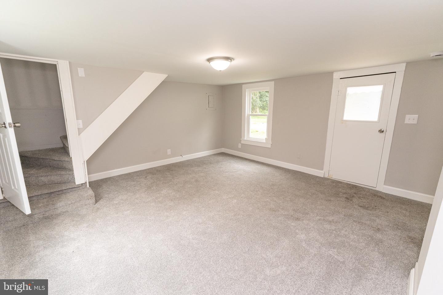 119 Davis Ln Property Photo 8