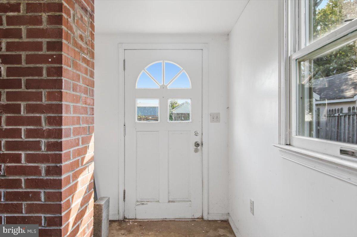 158 Wright St Property Photo 13