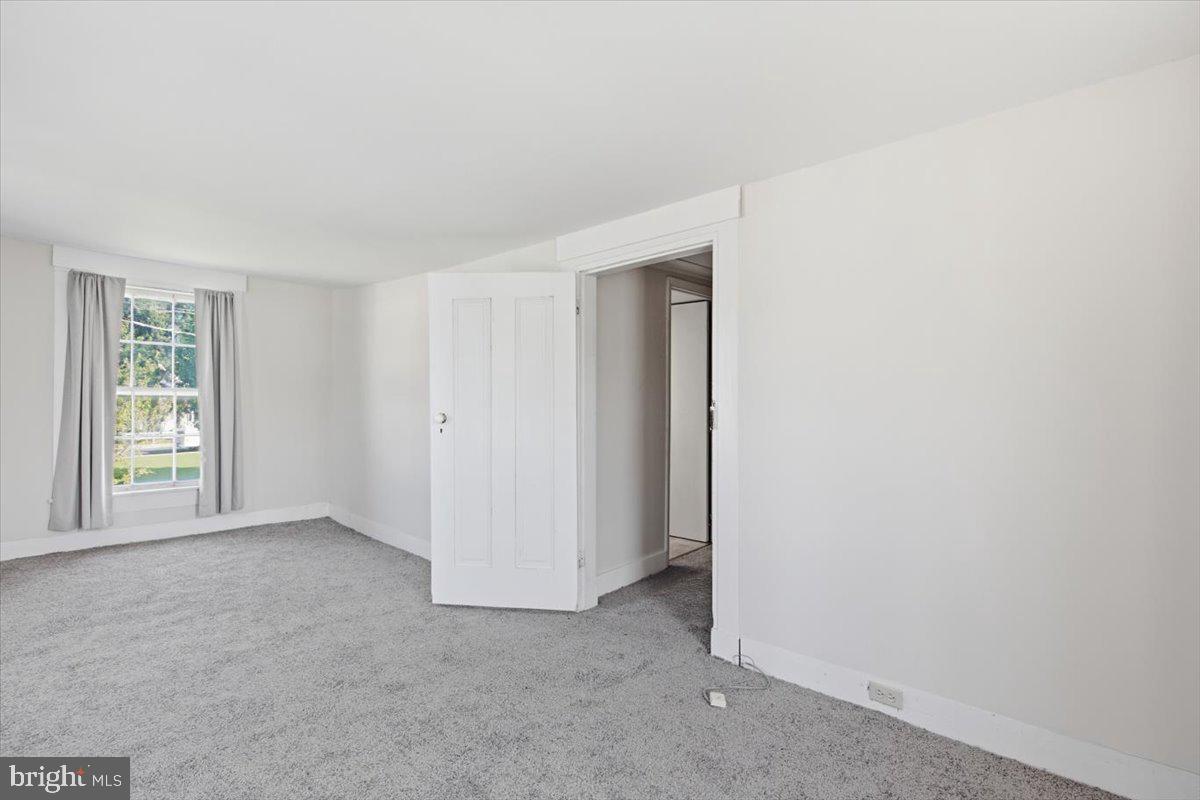 158 Wright St Property Photo 18