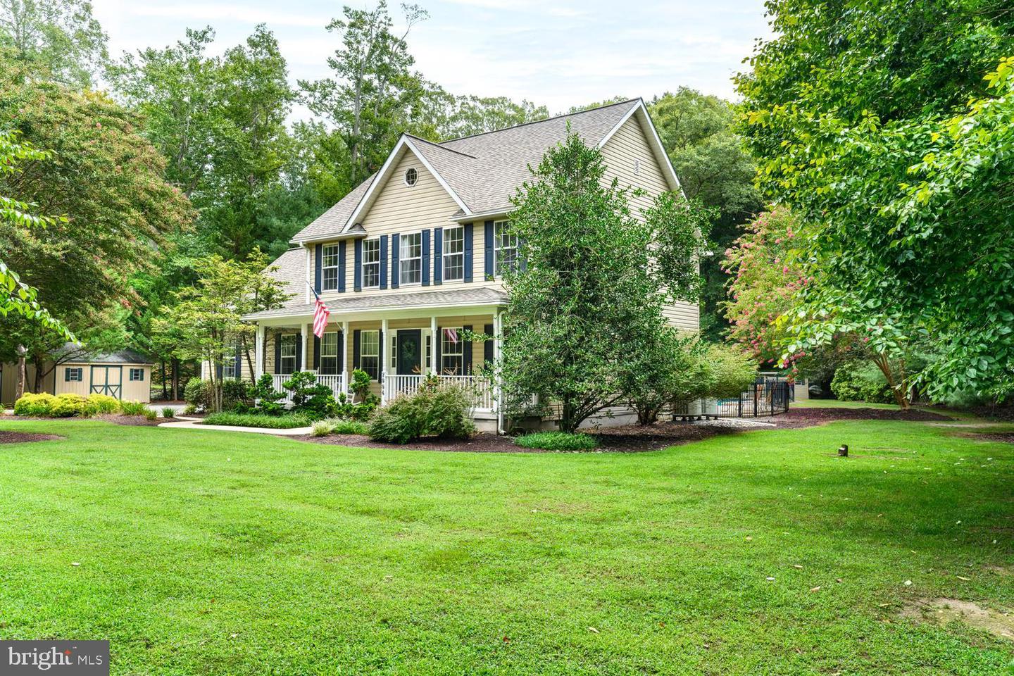 7884 Laurel Ln Property Photo 1
